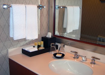hotel_room_003.jpg