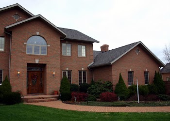 house_front_002.jpg