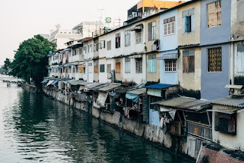 Houses Beside Body Of Water