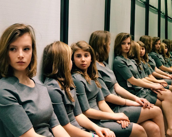 How many girls do you see in this Instagram picture?