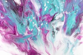 I decided to give the blow-drier another chance with this acrylic paint project :)