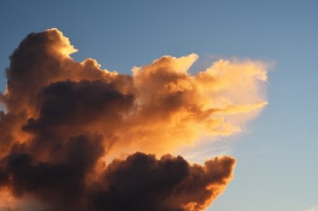 I have a huge liking in blue skies but sometimes the fire in sky just does the clouds justice.
