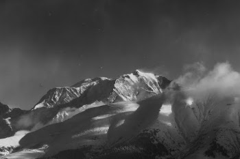 I think like you that it is the most beautiful mountain in the Alps and even of the world.
To wake up each morning in front of this mountain is the most beautiful thing.