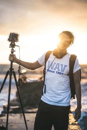 I took this picture and recorded the sounds of the ocean in Paphos!
If you looking for cool sound-related shirts you should check out https://wavkind.com and for the sounds go to https://freetousesounds.com!