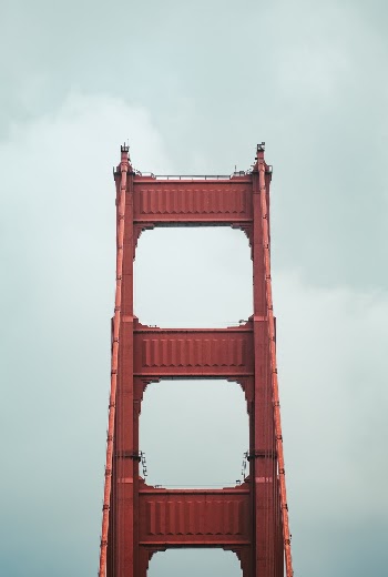 I've been to San Francisco twice and I've seen the Golden Gate twice. Each time, the thing that draws the most attention for me is the details of the bridge. I love this shot because it's abstract but at the same time you have no doubt that it's of the Golden Gate.