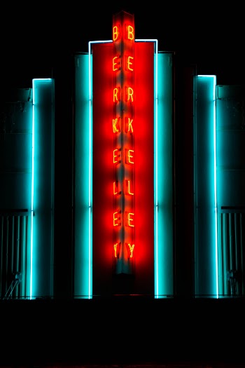 I went for a photograph mission at mission bay on an autumn evening and toke this photograph of Berkeley cinema. I found the contrast of the lights interesting.