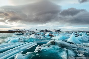 iceberg in the middle of the island