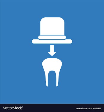 Icon dental crown vector image