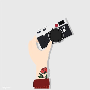 Illustration of hand holding camera | Free stock vector - 251748