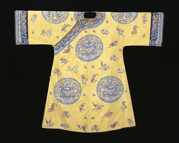 Imperial robe of yellow k'ossu | Free Photo - rawpixel