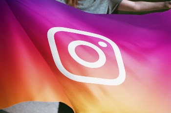 Instagram icon flag, social media. | Free Photo - rawpixel
