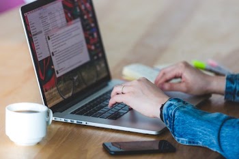 Instant Message On Laptop