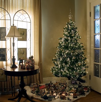 JGS_mF_ChristmasLivingroom.jpg