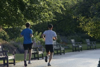 jogging3.JPG