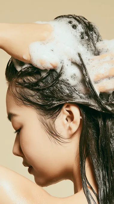 K-Pop Inspired Shampooing Experience with Luxurious Foam K-Pop Inspired Shampooing Experience with Luxurious Foam