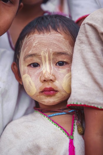 Karen child with tanaka powder | Free Photo - rawpixel