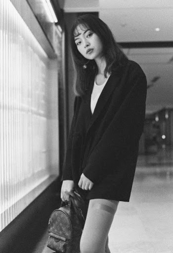 Kodak 3200 Film;Nikon F5,Nikkor Ais 50mm/f1.2