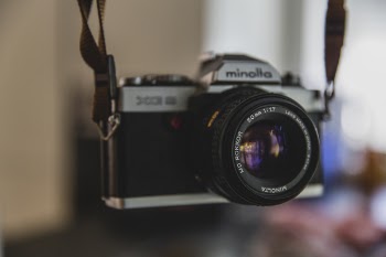 Konika Minolta Silver Black Dslr Camera