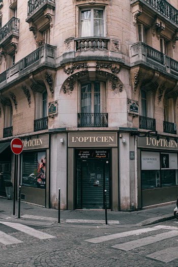L'opticien Building Shopfront during Day