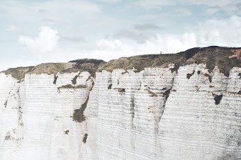 landscape photography of cliff