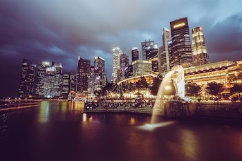 landscape photography of Merlion