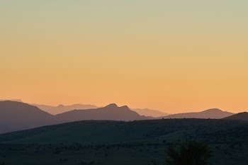 landscape photography of mountains and plain