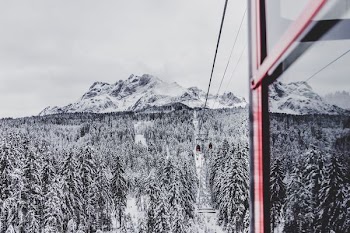 landscape photography of snow covered mountain