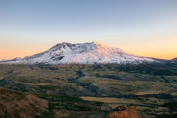 landscape photography of snow mountain during golden hour
