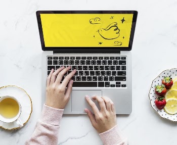 Laptop mockup, breakfast concept psd | Free PSD Mockup - rawpixel