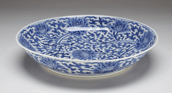 large saucer dish with wide | Free Photo - rawpixel