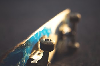 Laying skateboard