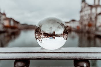 Lensball