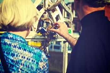          Liffey Love Locks Free Photo     