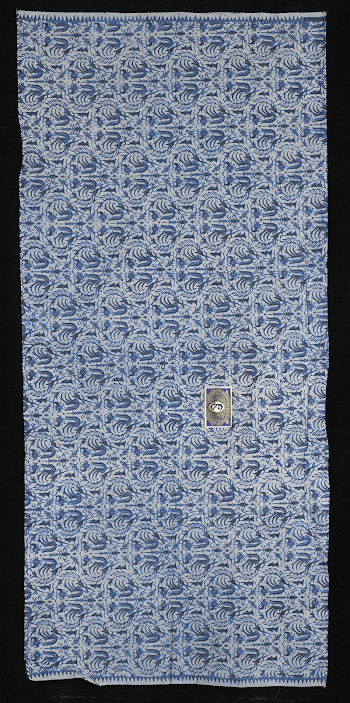 light blue ground with dark | Free Photo - rawpixel