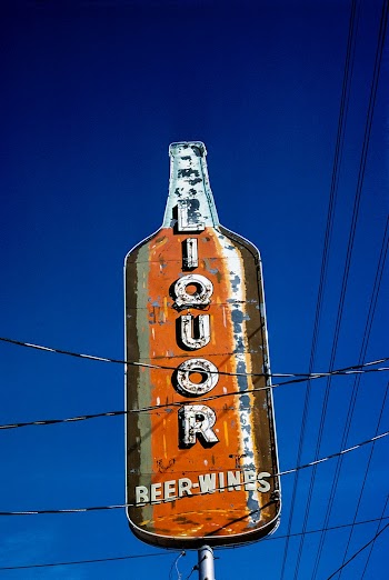 Liquor store sign, Bossier City, Louisiana… | Free public domain photo
