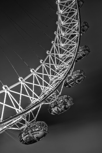 London Eye at night.