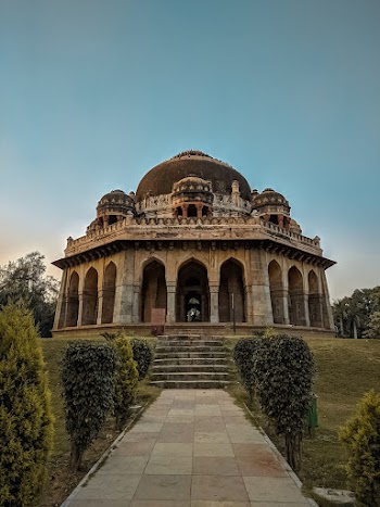 Low Angle Photography Of The Tomb In Lodi Gardens