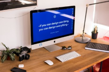 MacBook Pro in a designers studio (www.brando.ltd)