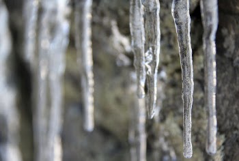 Macro shot of ice dips. | Free Photo - rawpixel