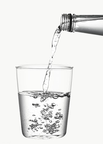 Macro shot of pouring water into a glass design element | Free  transparent png - 2345564