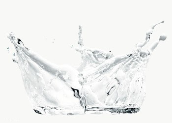 Macro shot of water splash with reflection design element | Free  transparent png - 2352854