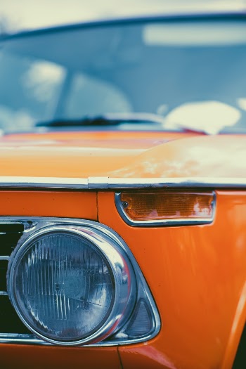 Made with Canon 5d Mark III and loved analog lens, Leica Summicron-R 2.0 / 90mm (Year: 1981)