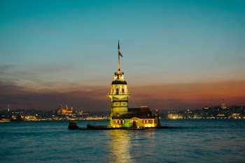 Maiden's Tower at Golden Hour