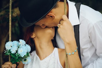 Man And Woman Kissing 