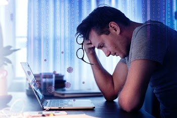 Man feeling sick while working from home during the coronavirus pandem.. | Free  photo - 2305049