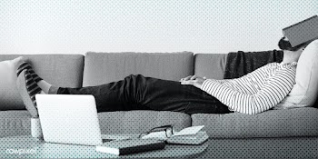 Man getting bored at home during coronavirus quarantine | Free  photo - 2306715