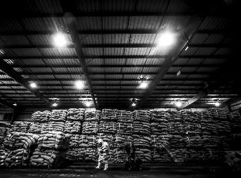 Man in aluminized suit. Original | Free Photo - rawpixel
