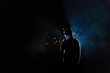 Man in Mask 