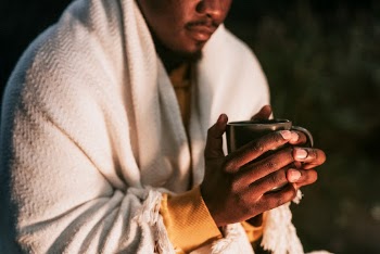 Man keeping warm with hot | Free Photo - rawpixel