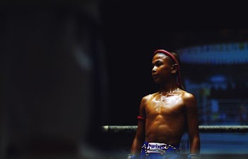 man standing on boxing ring
